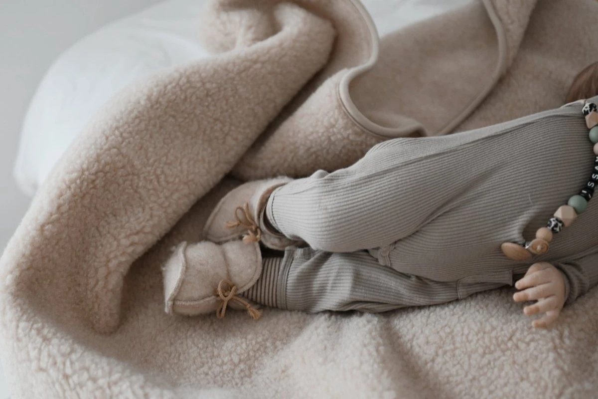 WOLLIES Amsterdam Ledikant Deken - Amandel - Merino Wol - 95 X 135 Cm - Afbeelding 2